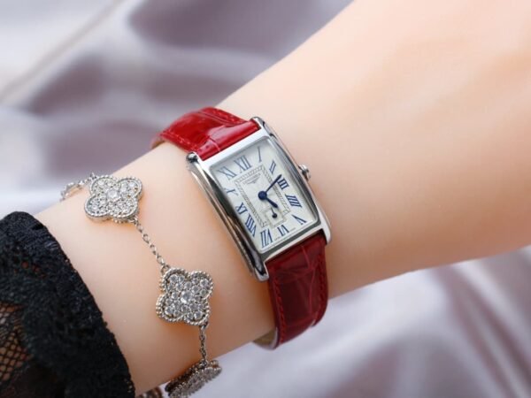 LQ156 New Women's Watches Available in a variety of colors 1:1 Super Clone
