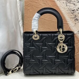 DA802  black embossed diamond 1:1 Super Clone