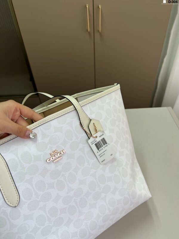 COH958   Shopping Bag 1:1 Super Clone - Image 3