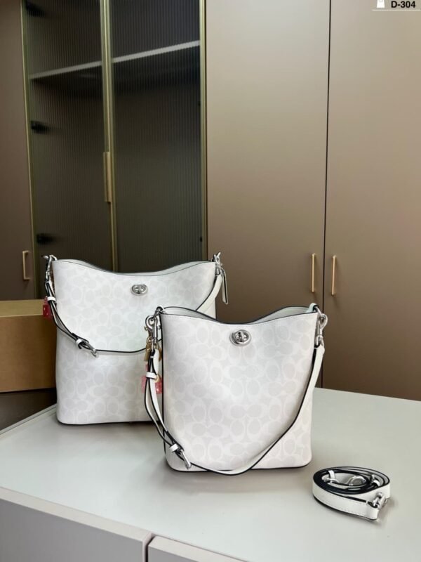 COH959 Underarm Bucket Bag 1:1 Super Clone