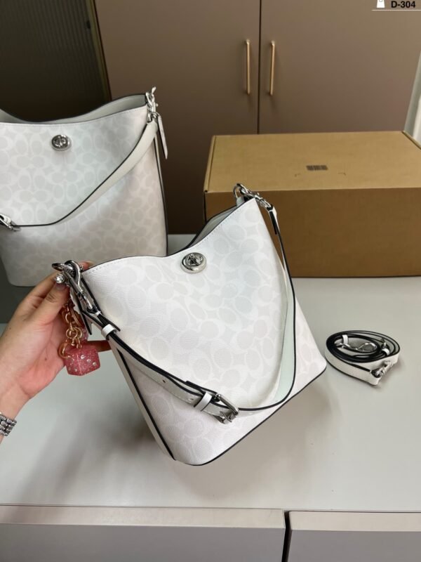 COH959 Underarm Bucket Bag 1:1 Super Clone - Image 5