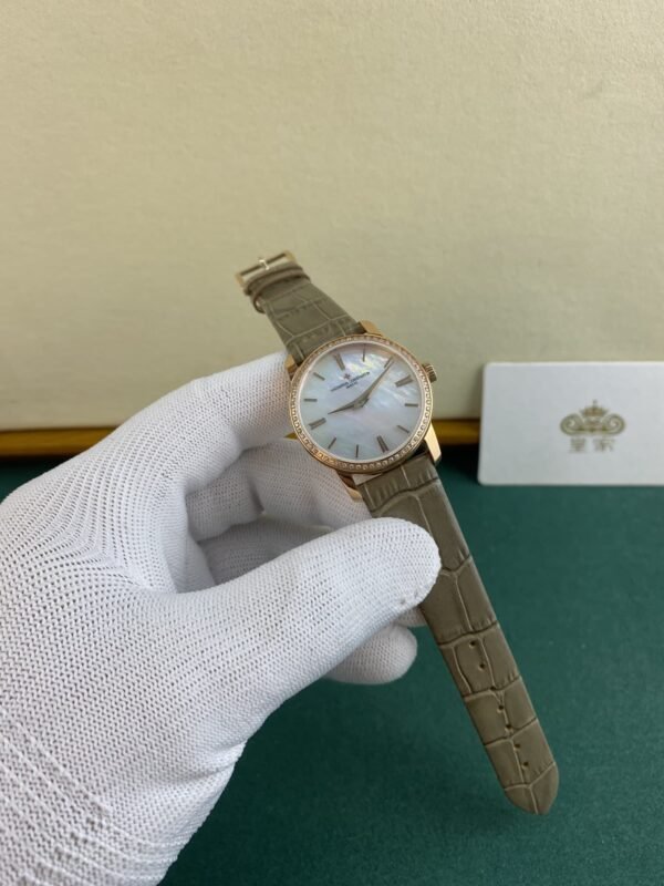 JS 119 V C Heritage Ladies 1:1 super clone from a super factory
