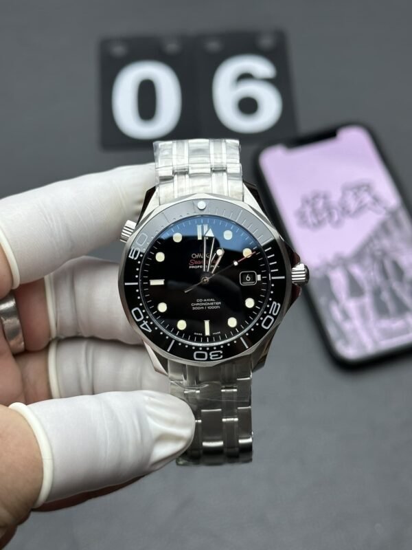 OMG236  Seahorse 300 1:1 Super Clone - Image 4